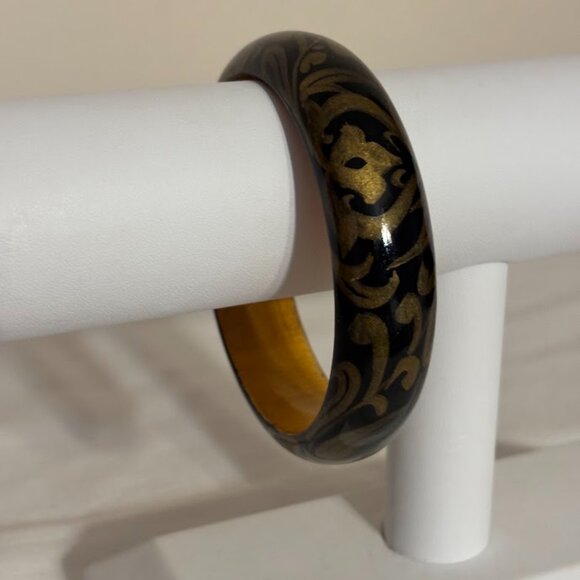 SAVE FOR MONRAQUEL - Beautiful and Colorful Wooden Bracelet - Picture 4 of 9